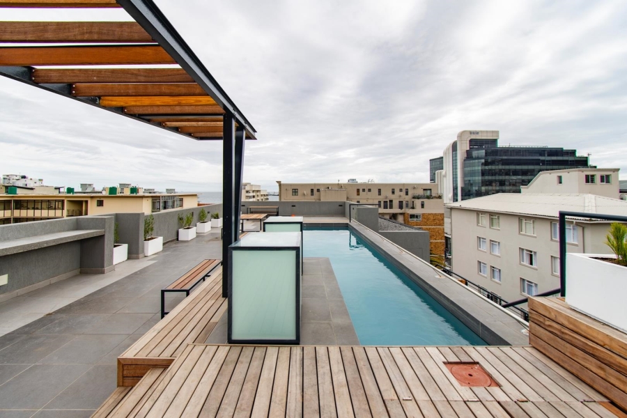 2 Bedroom Property for Sale in Sea Point Western Cape